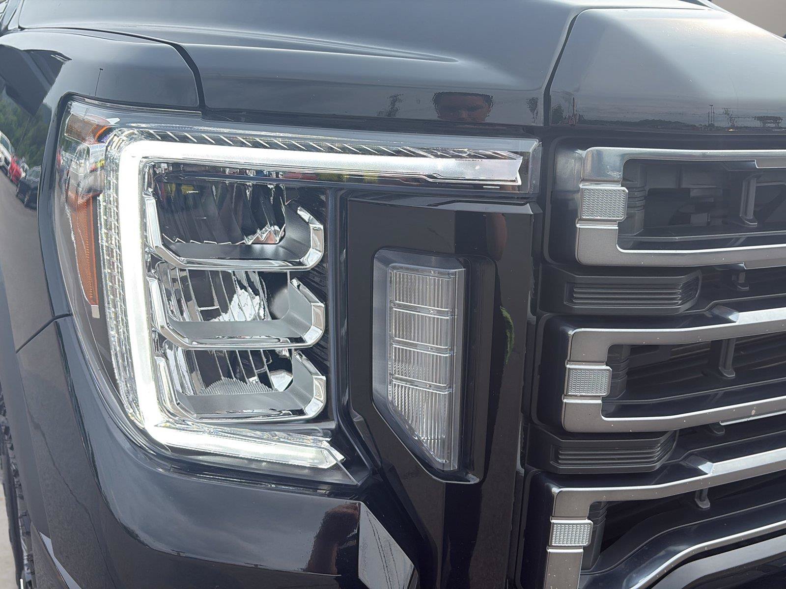Used 2022 GMC Sierra 2500 AT4 AWD/4WD image 42