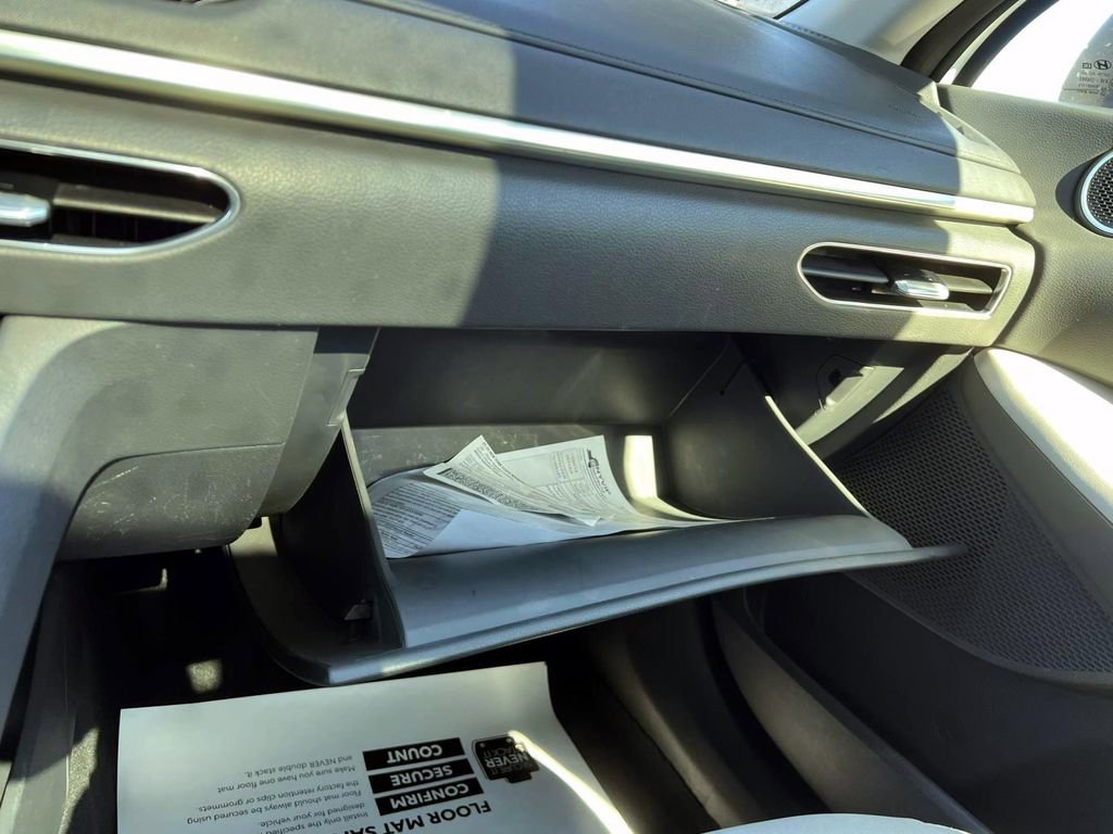Certified 2023 Hyundai Sonata SEL w/ Convenience Package image 35