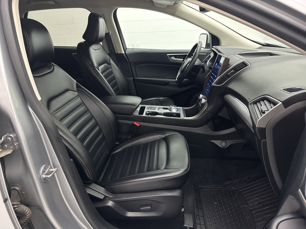 Used 2021 Ford Edge SEL image 40