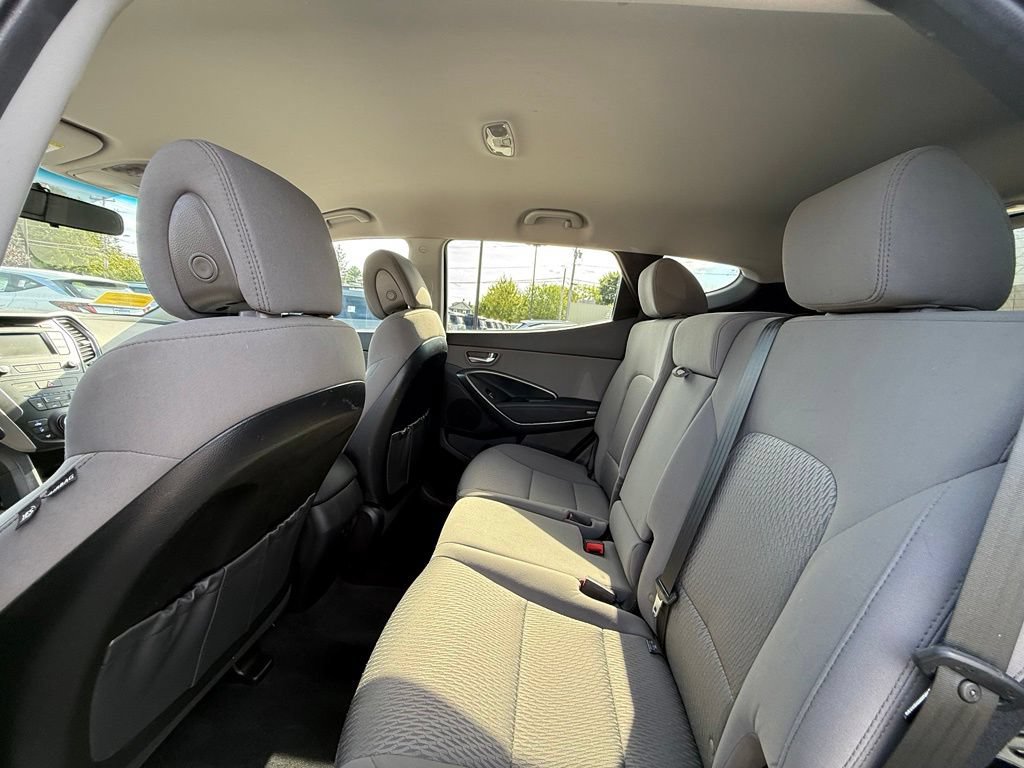 Used 2018 Hyundai Santa Fe Sport w/ Cargo Package AWD/4WD image 18