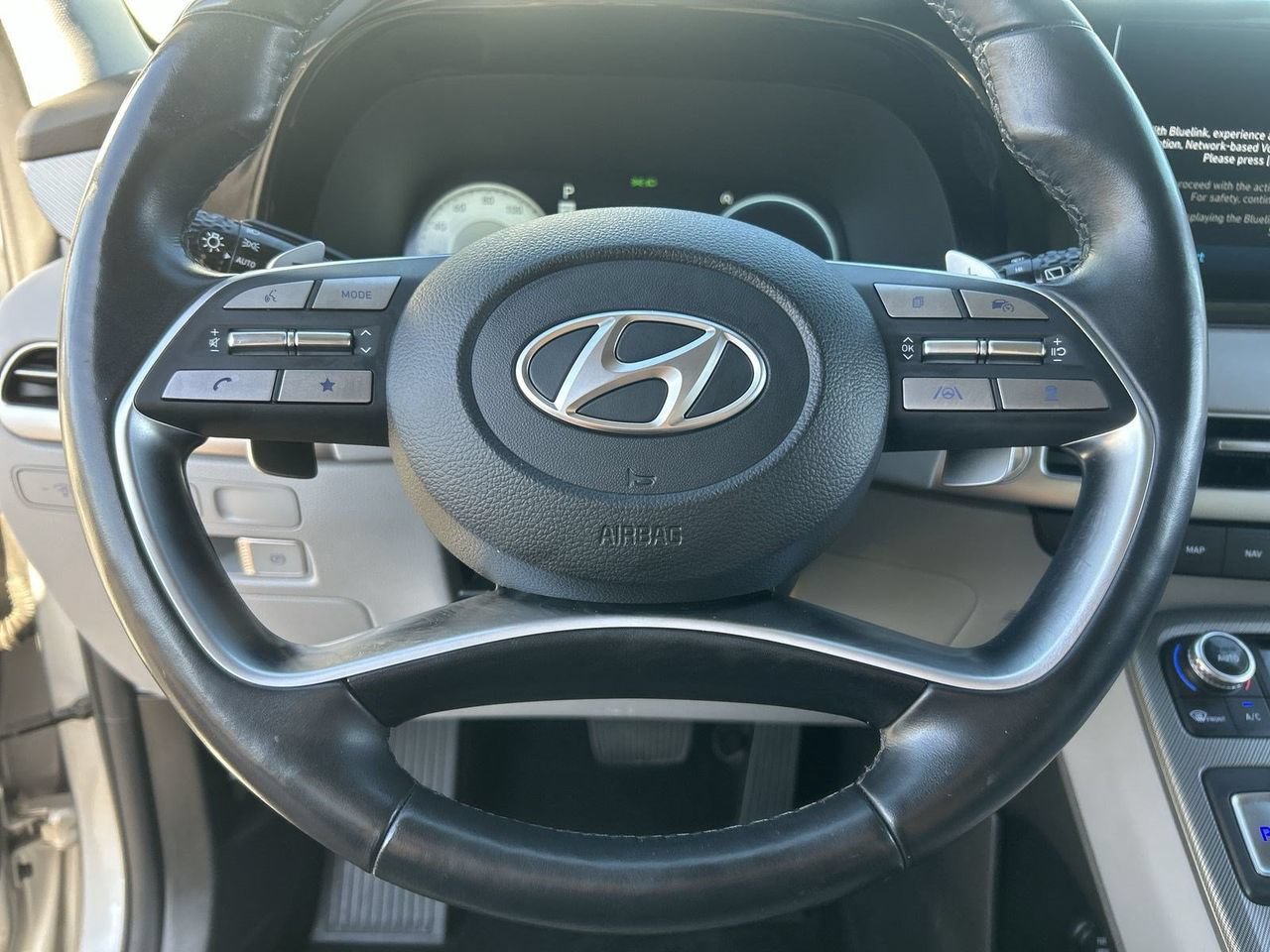 Used 2024 Hyundai Palisade SEL FWD image 21
