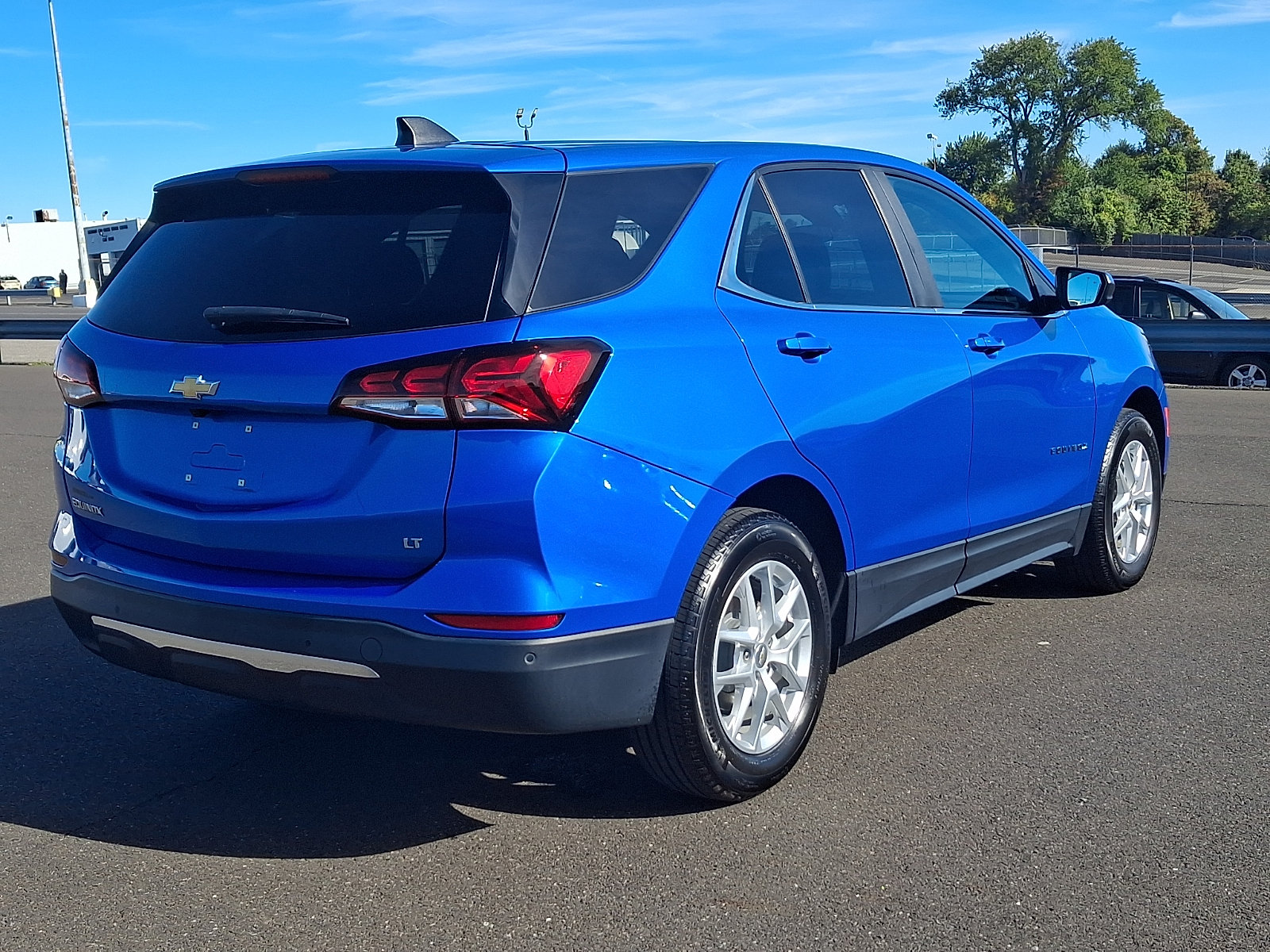 Used 2024 Chevrolet Equinox LT FWD image 6