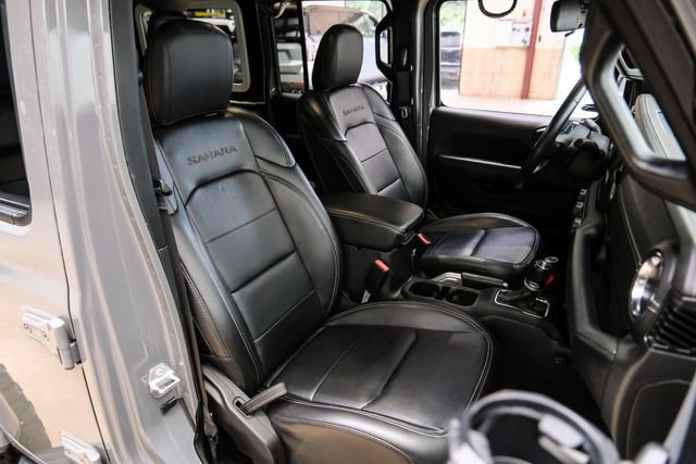 Used 2021 Jeep Wrangler Unlimited Sahara w/ Dual Top Group AWD/4WD image 63