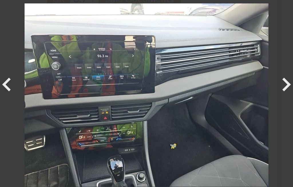 Used 2025 Volkswagen Jetta Sport image 15