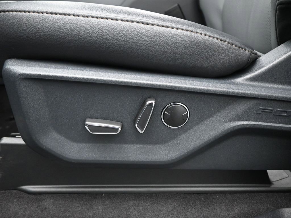 New 2025 Ford F150 Lightning Lariat image 10