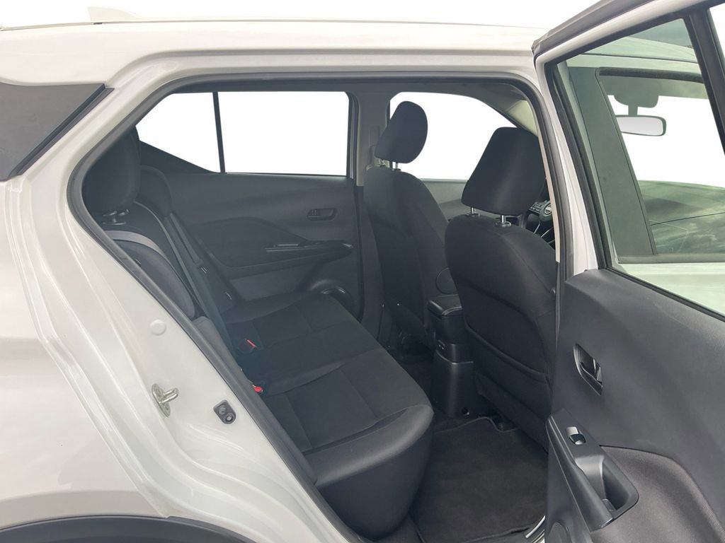 Used 2024 Nissan Kicks S image 23