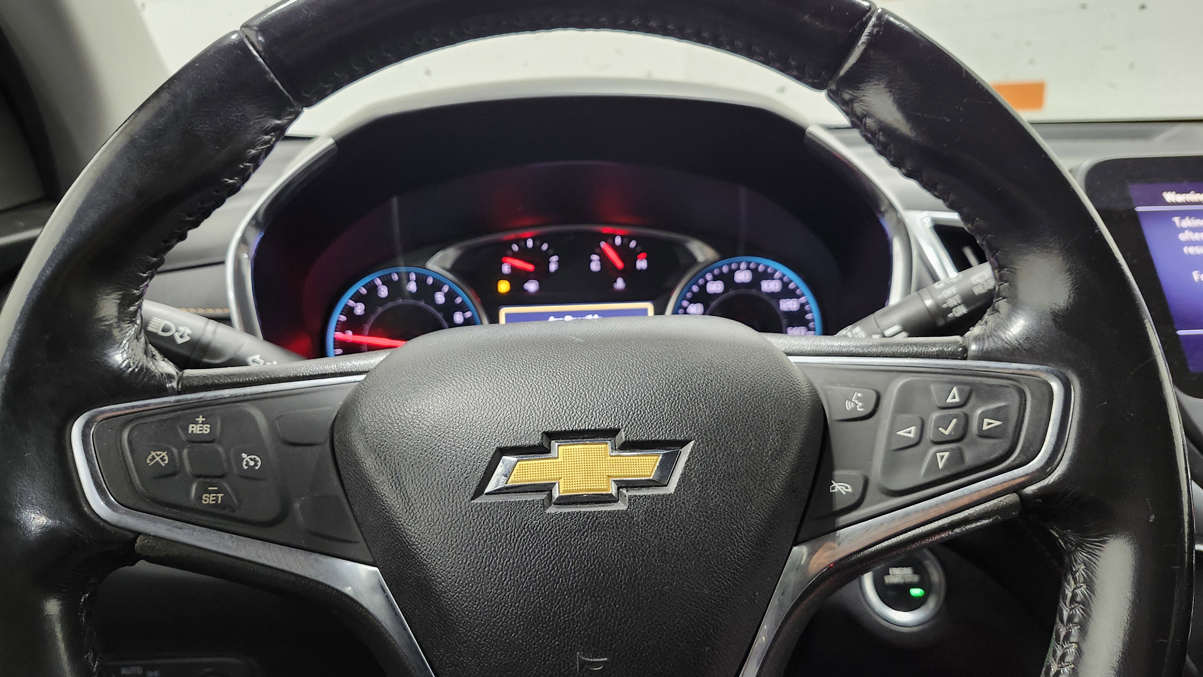 Used 2019 Chevrolet Equinox Premier image 29