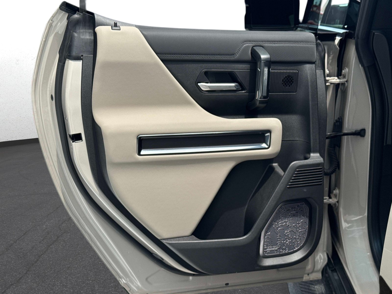 Used 2026 GMC Hummer EV SUV AWD/4WD image 12