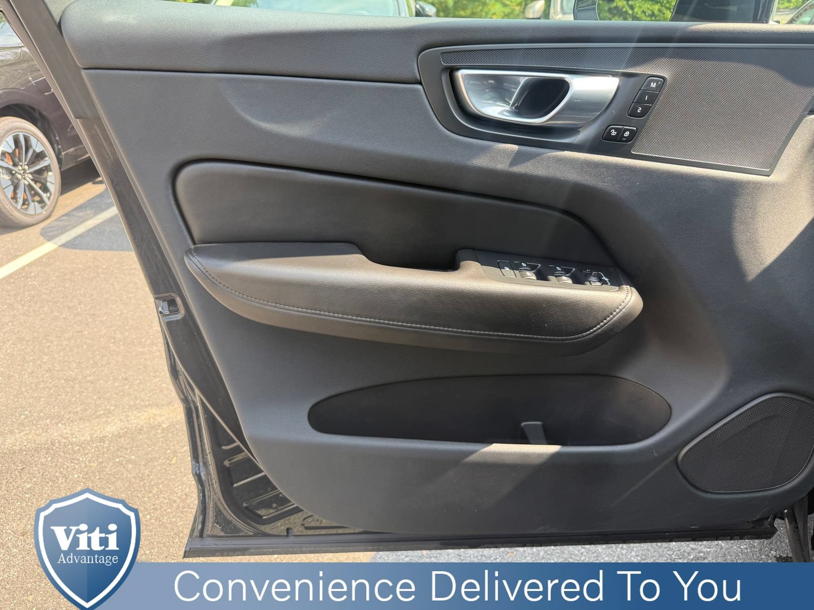 Certified 2023 Volvo XC60 B5 Core w/ Climate Package AWD/4WD image 16