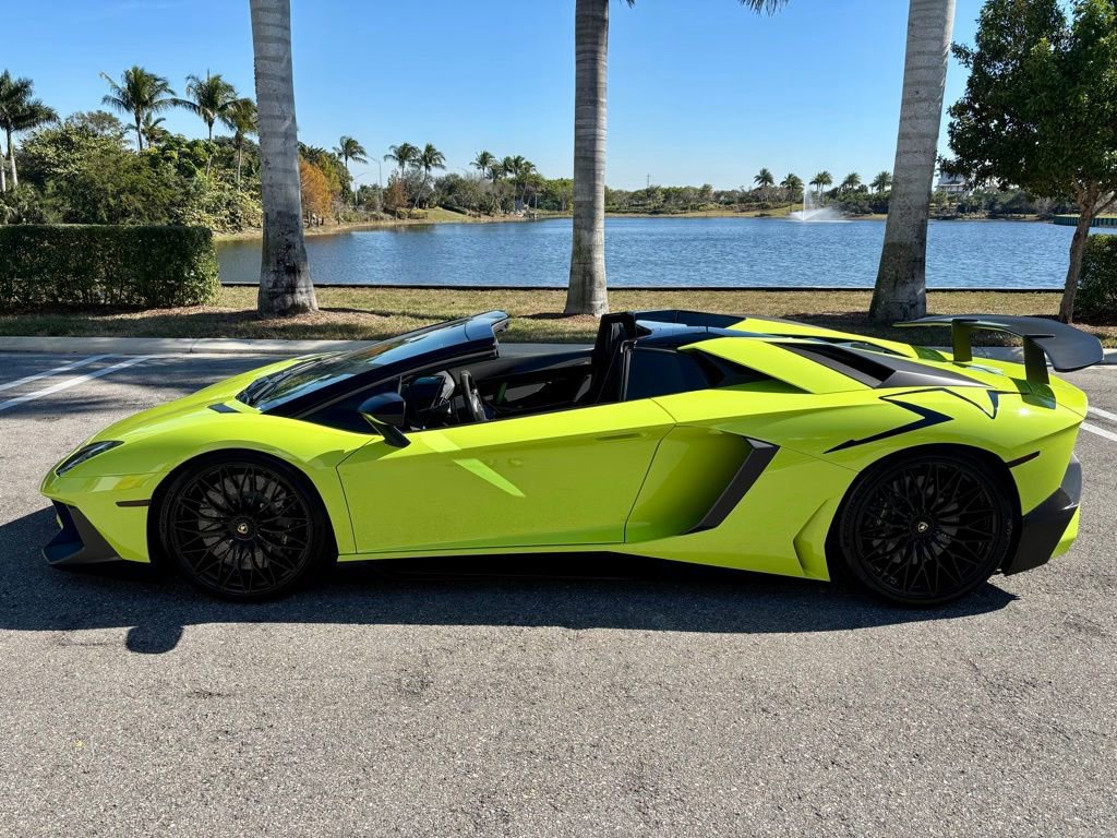 Used 2016 Lamborghini Aventador LP 750-4 Superveloce image 12