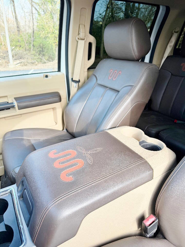 Used 2015 Ford F250 King Ranch w/ King Ranch w/Chrome Package image 13