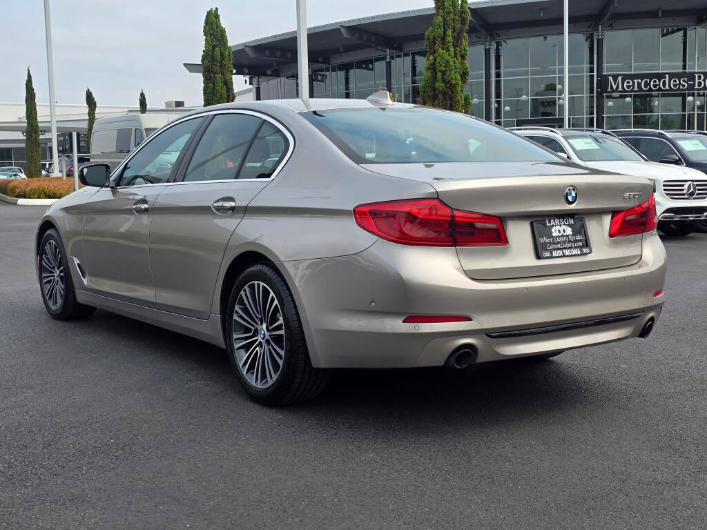 Used 2017 BMW 530i RWD image 3