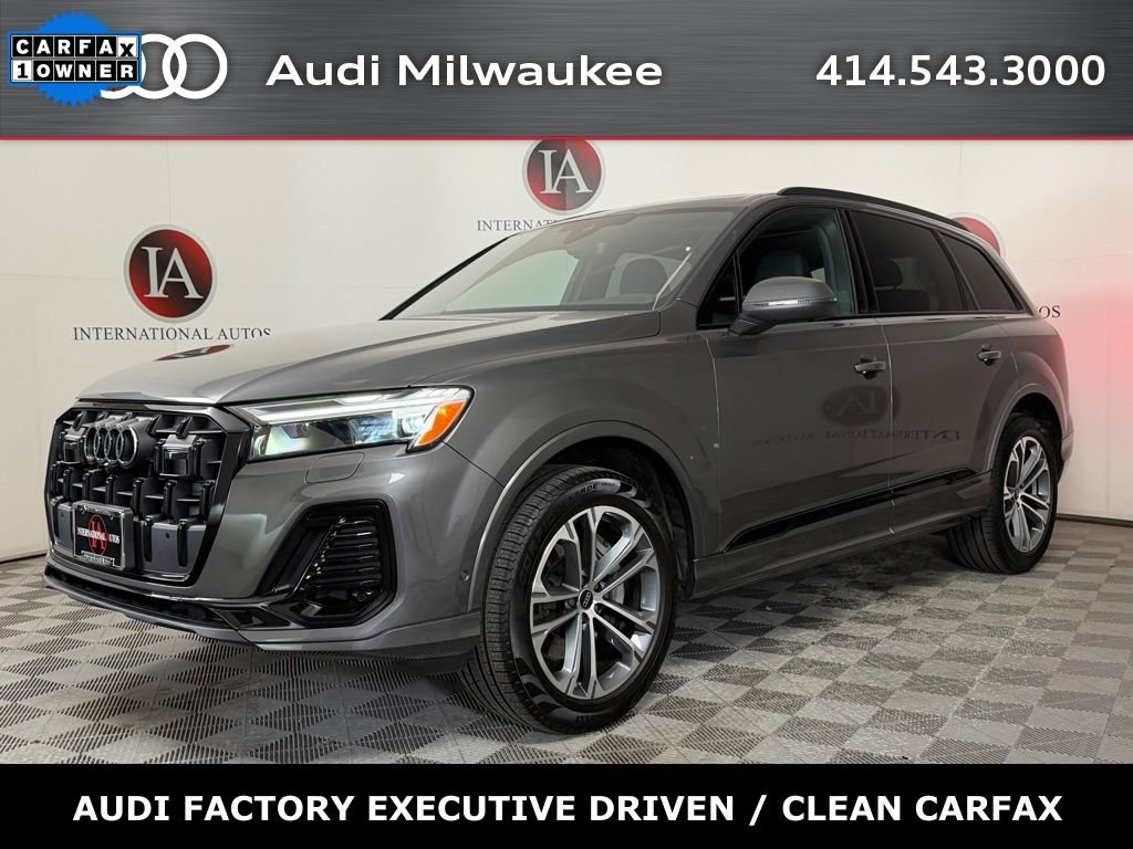 Used 2025 Audi Q7 2.0T Premium w/ Convenience Plus Package image 2
