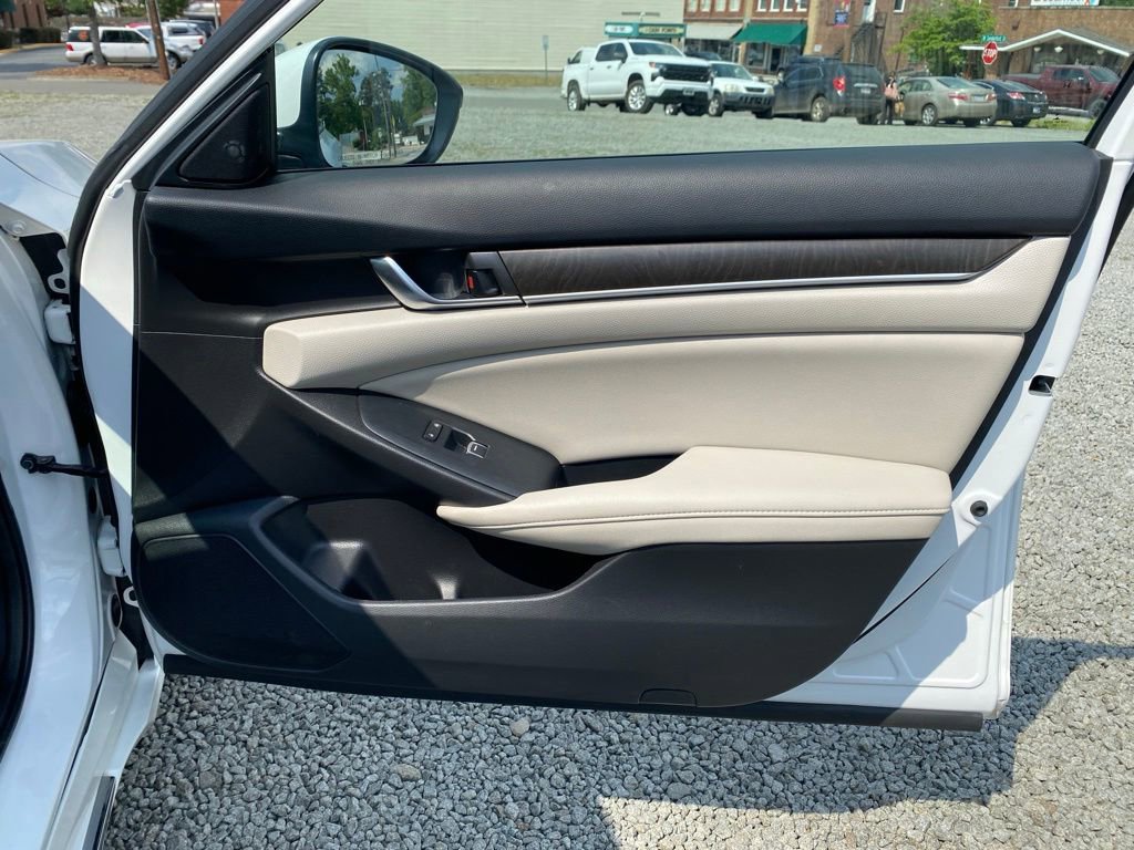 Used 2020 Honda Accord EX-L image 21