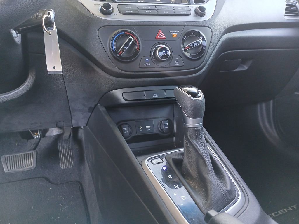 Used 2020 Hyundai Accent SEL image 16