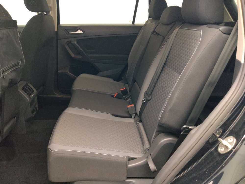 Used 2021 Volkswagen Tiguan S FWD image 18