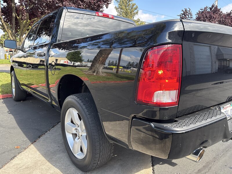 Used 2014 RAM 1500 Express AWD/4WD image 10
