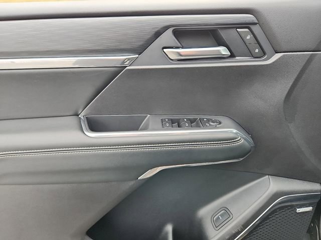 Used 2025 GMC Acadia Elevation image 15