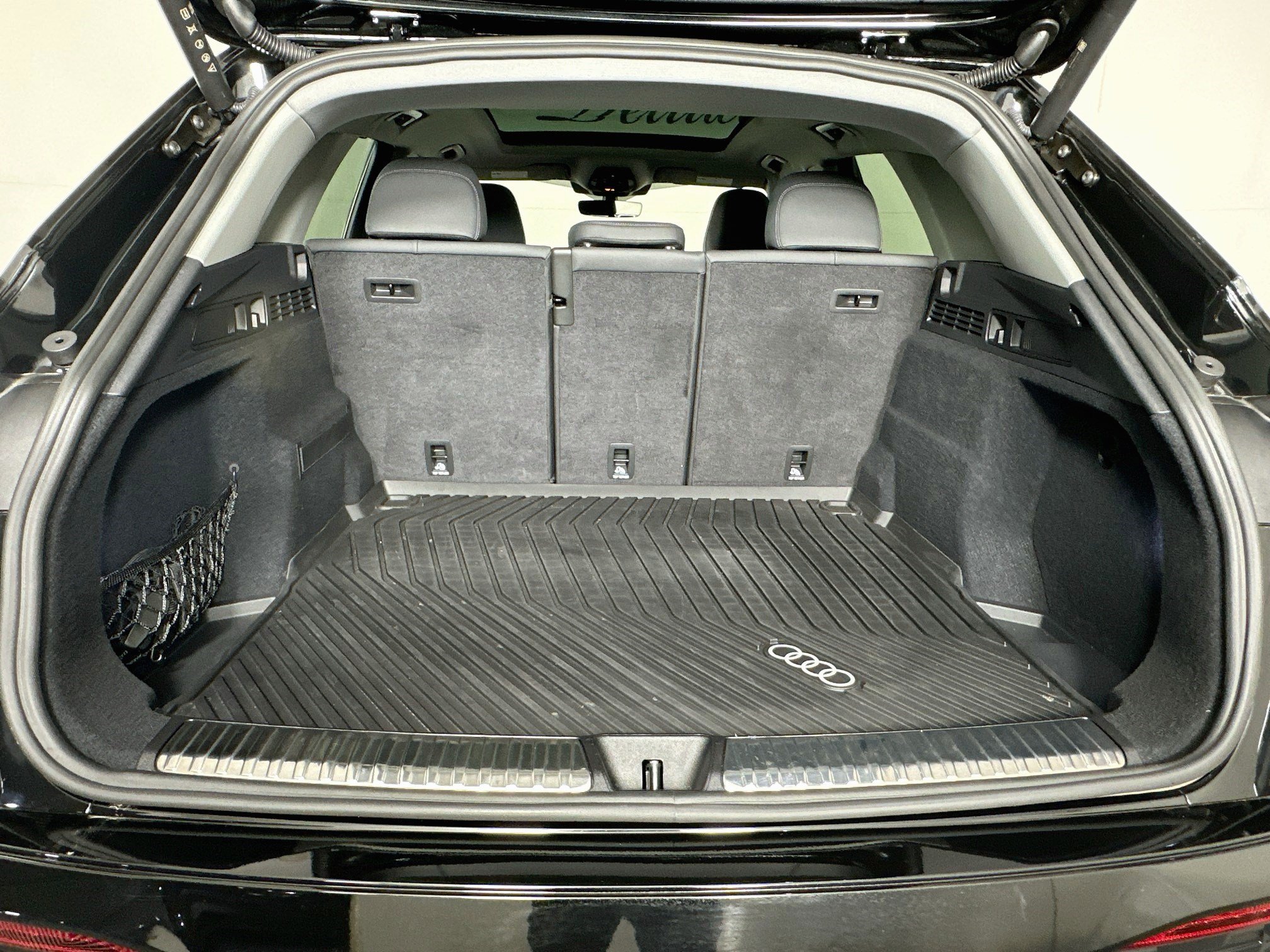 Used 2025 Audi Q5 Premium Plus AWD/4WD image 24