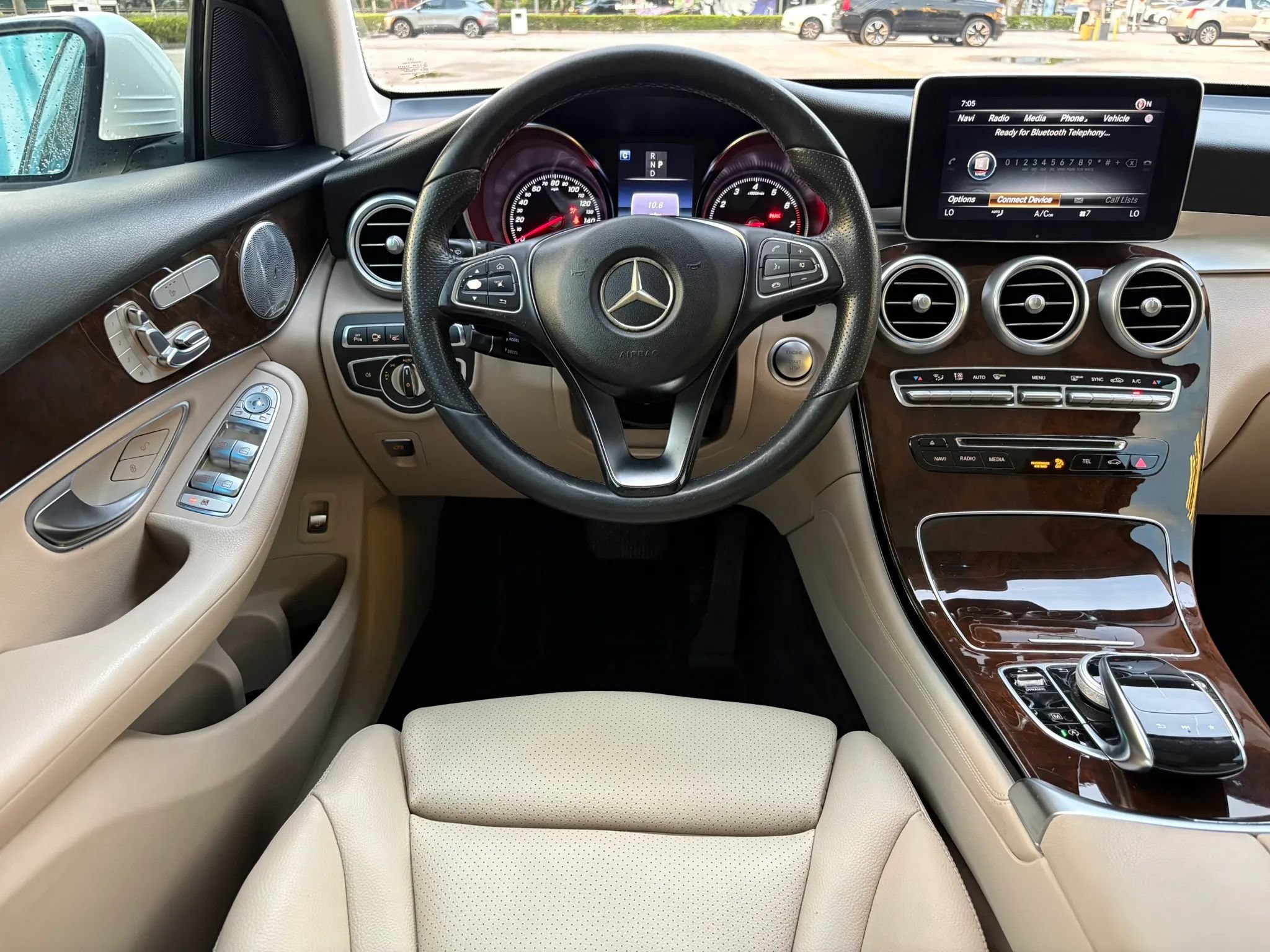 Used 2017 Mercedes-Benz GLC 300 4MATIC image 35