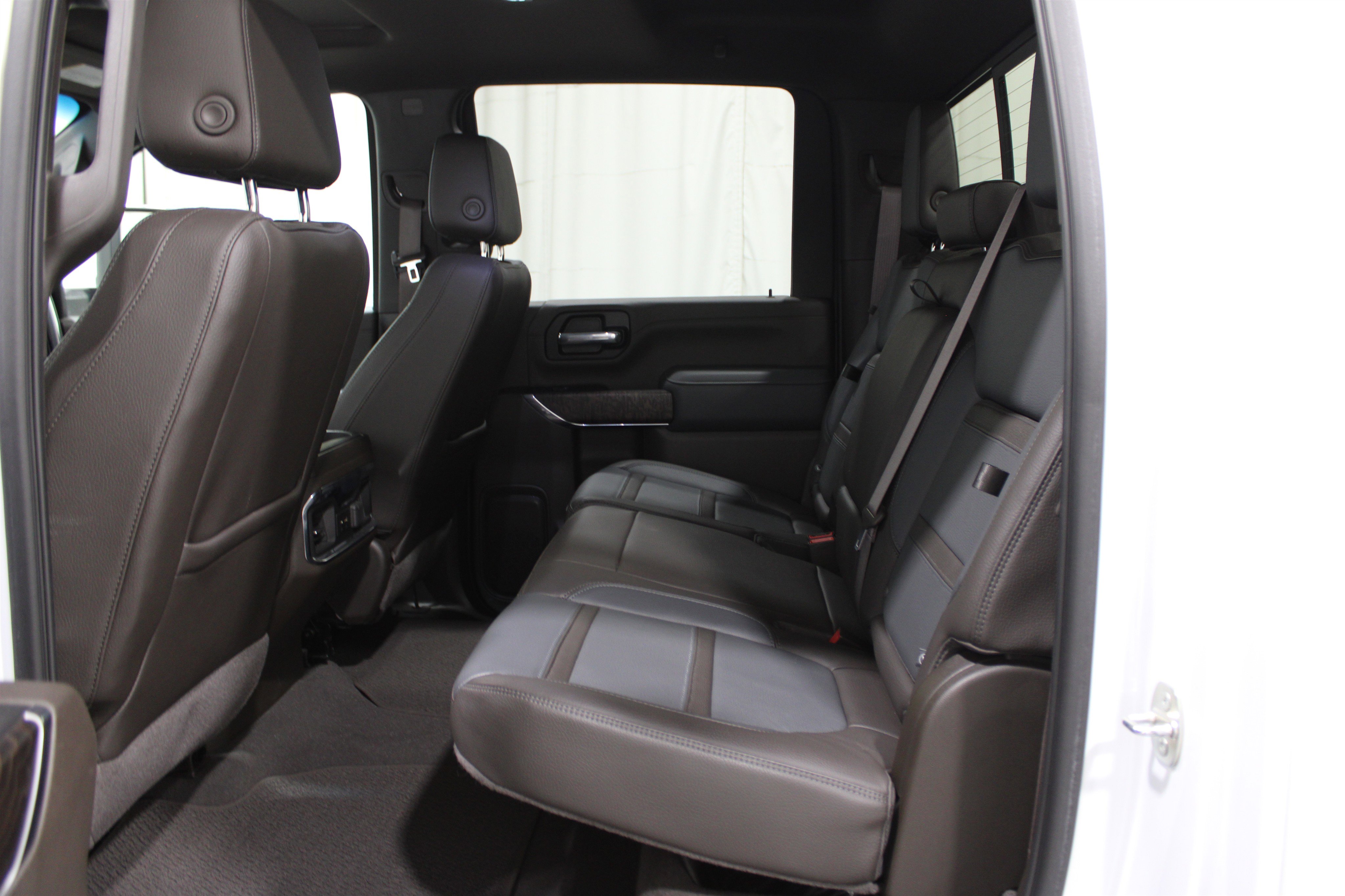 Used 2022 GMC Sierra 2500 Denali image 27