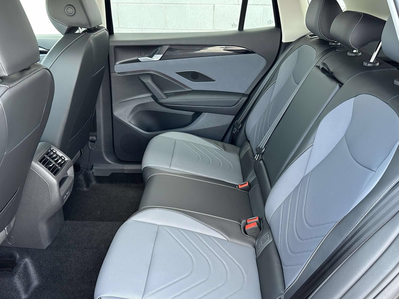 New 2026 Volkswagen Tiguan SE AWD/4WD image 13