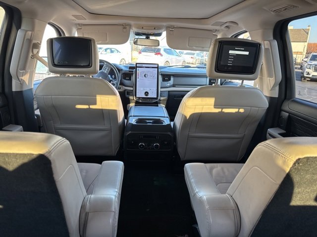 Used 2022 Ford Expedition Platinum image 9