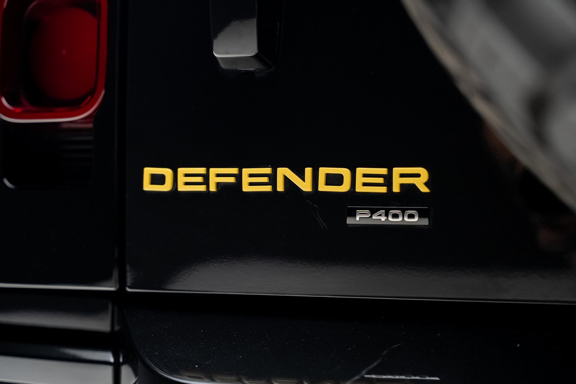 Used 2022 Land Rover Defender 110 SE image 31