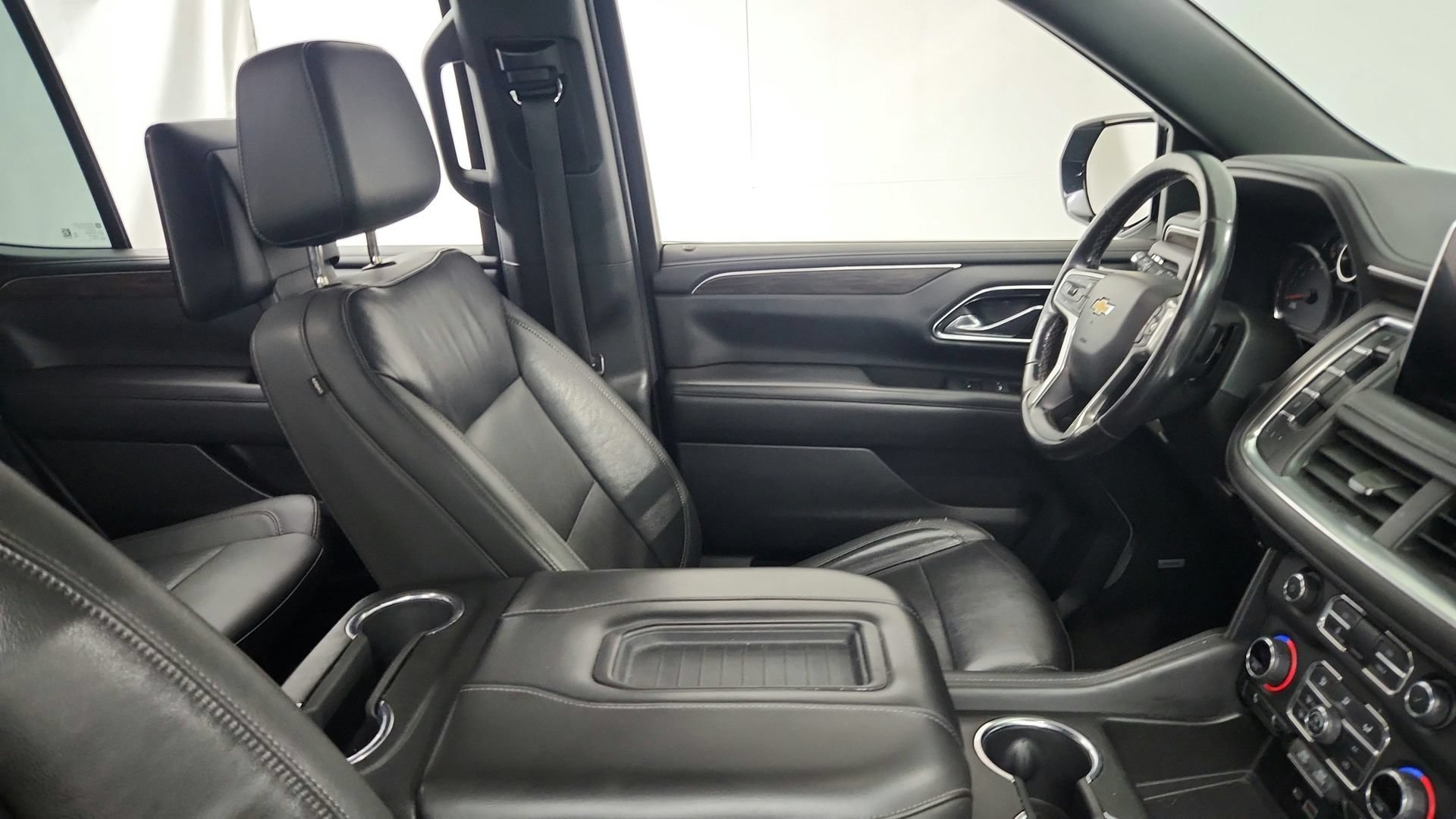 Certified 2021 Chevrolet Tahoe LT w/ Rear Media and Nav Package AWD/4WD image 29
