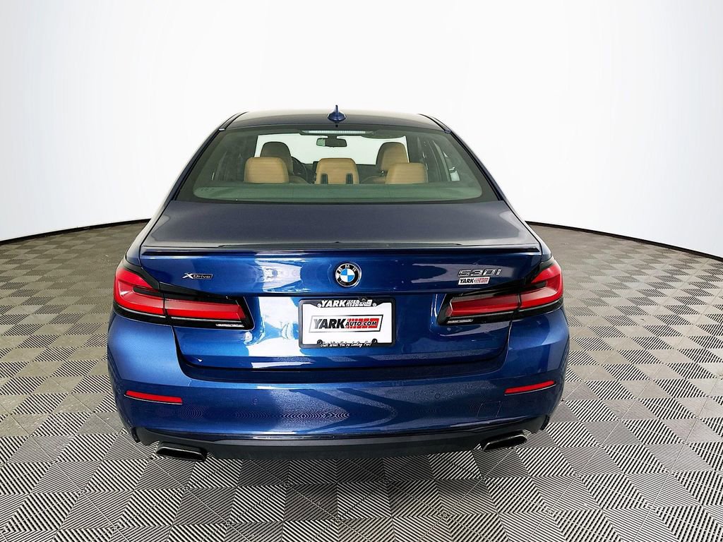 Used 2021 BMW 530i xDrive w/ Convenience Package AWD/4WD image 9
