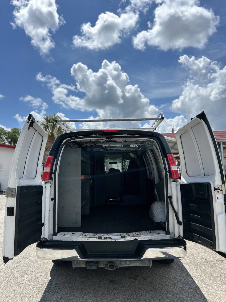 Used 2019 GMC Savana 2500 w/ Driver Convenience Package RWD image 10
