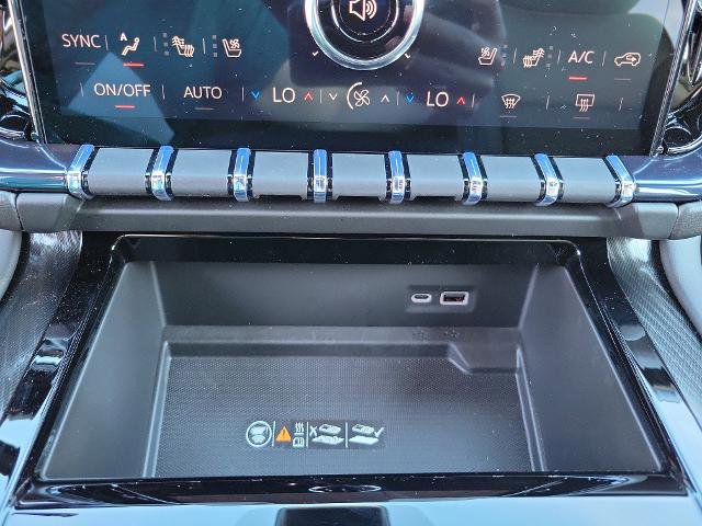 New 2026 GMC Yukon XL AT4 w/ AT4 Premium Plus Package image 22