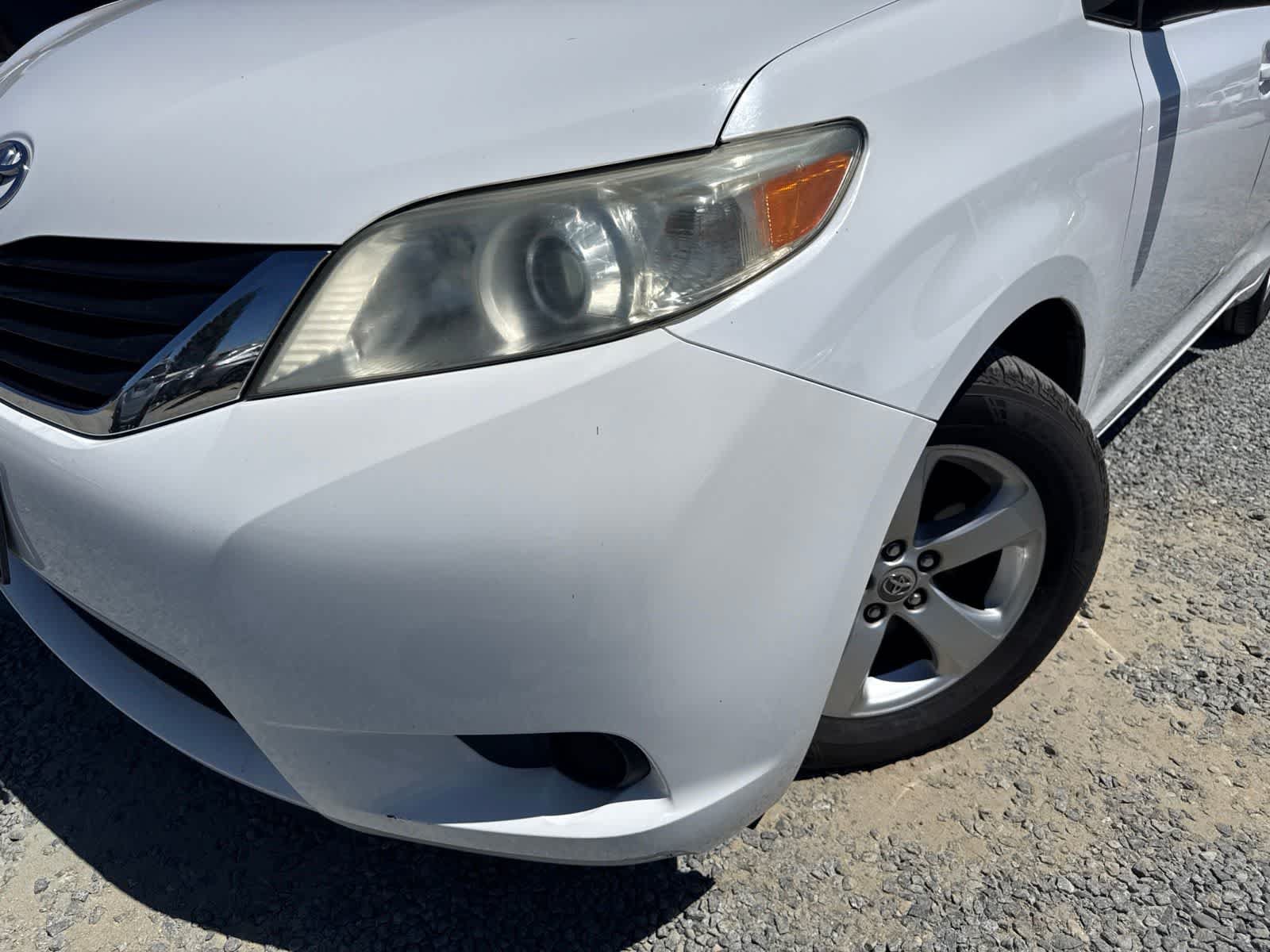 Used 2012 Toyota Sienna LE FWD image 7