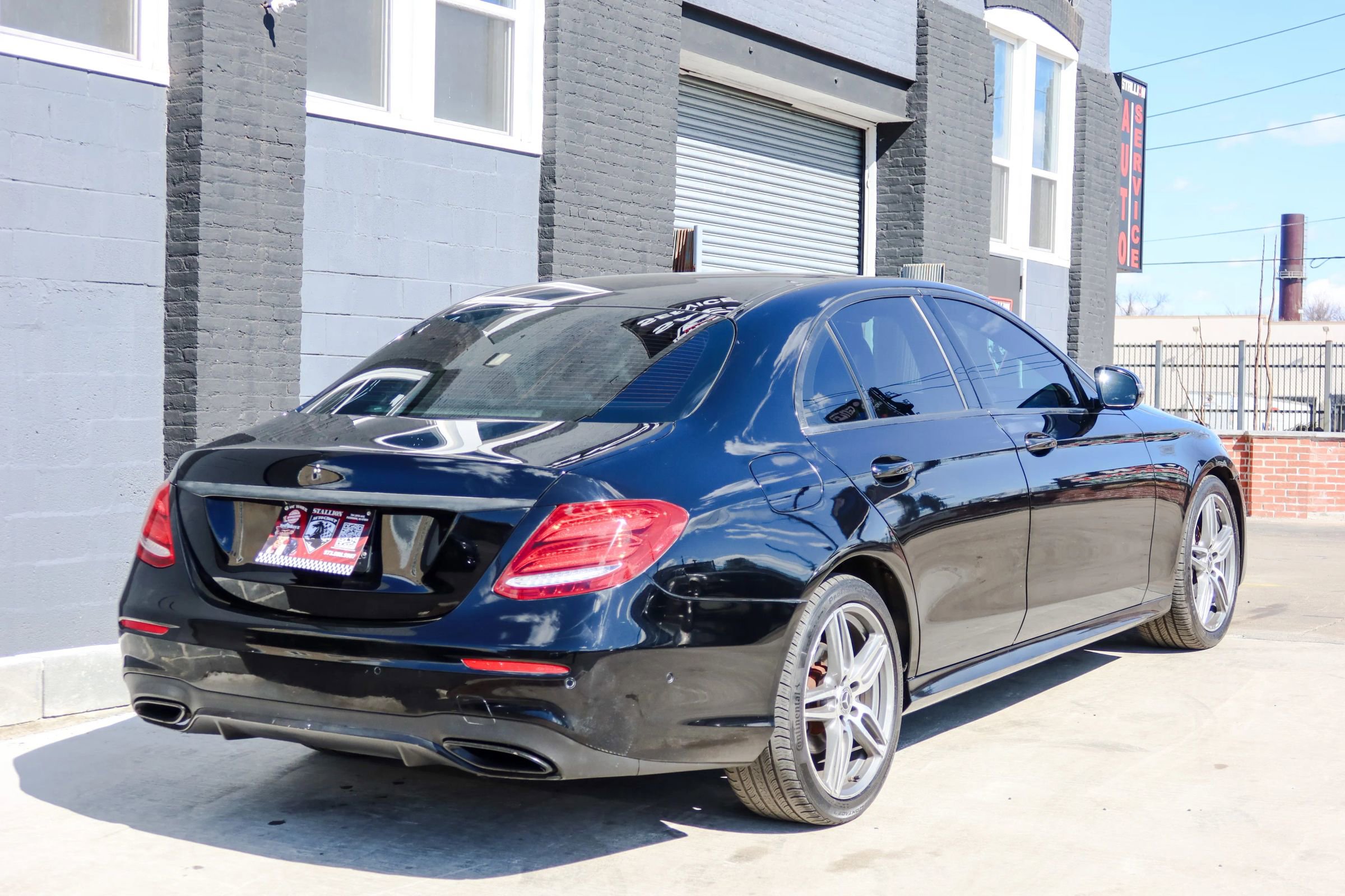 Used 2020 Mercedes-Benz E 350 4MATIC Sedan image 5