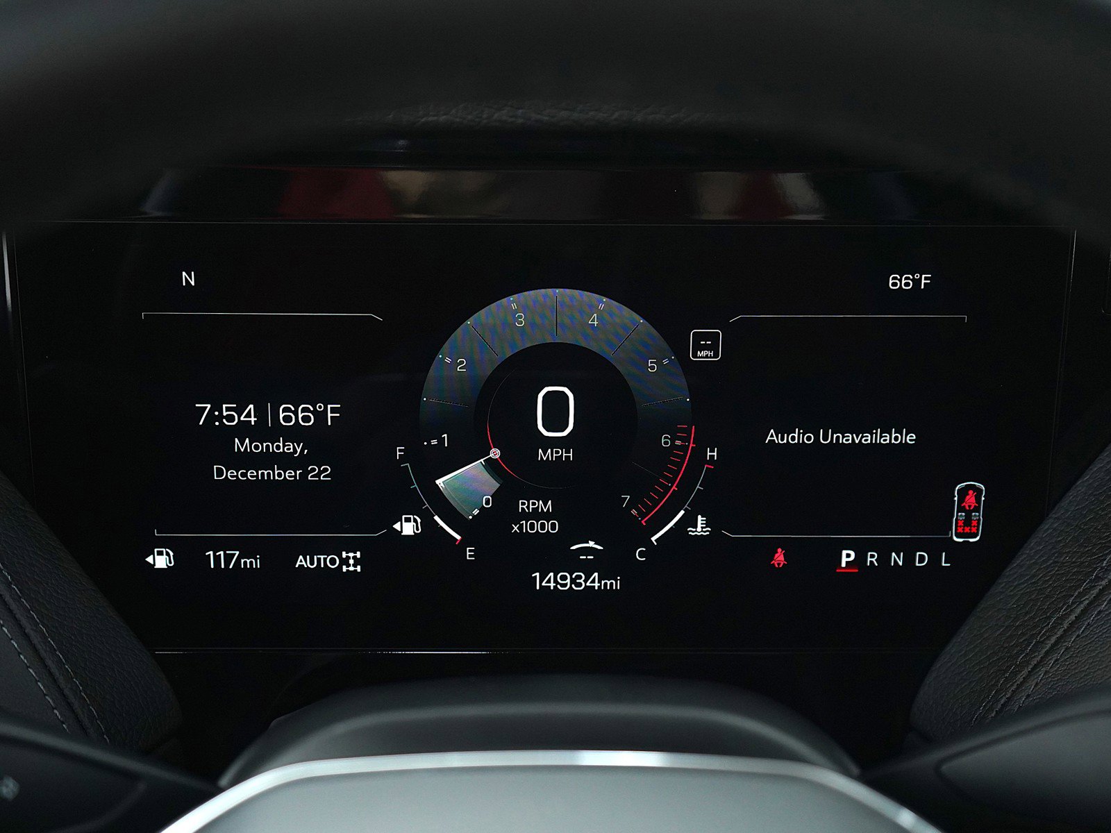 Used 2025 GMC Yukon Denali w/ Sun & Power Step Package image 28