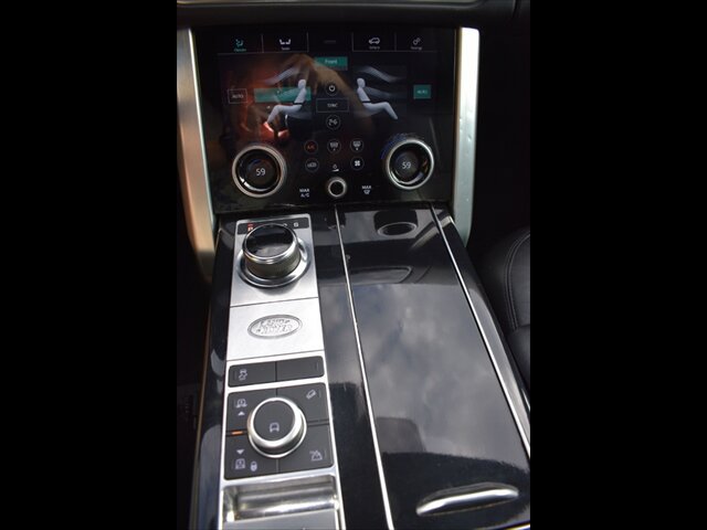 Used 2020 Land Rover Range Rover HSE AWD/4WD image 13