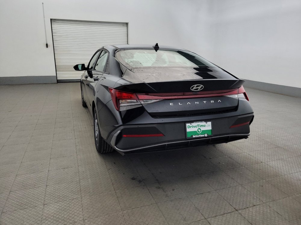 Used 2024 Hyundai Elantra SEL FWD image 6