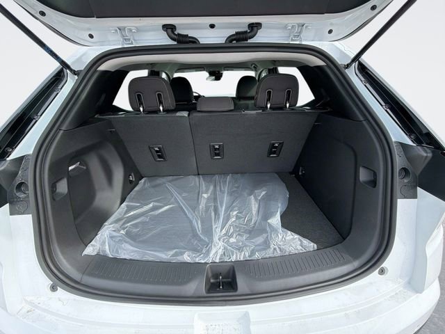 New 2027 Chevrolet Bolt LT w/ Comfort Package image 11
