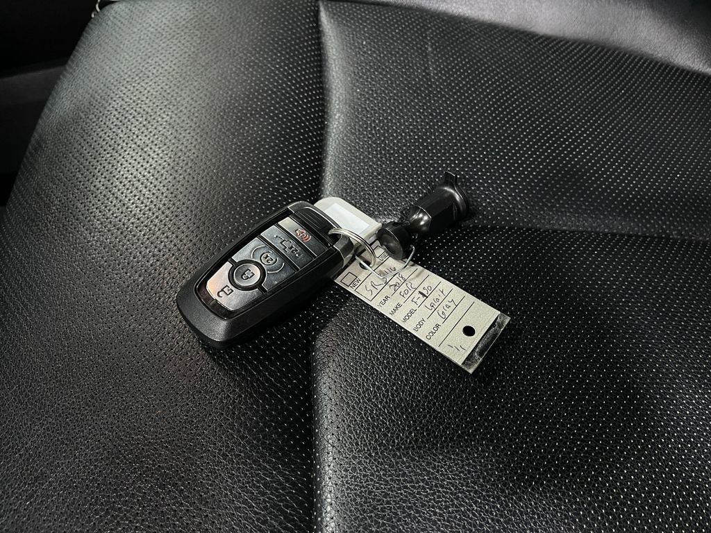 Used 2018 Ford F150 Lariat w/ Equipment Group 502A Luxury image 38