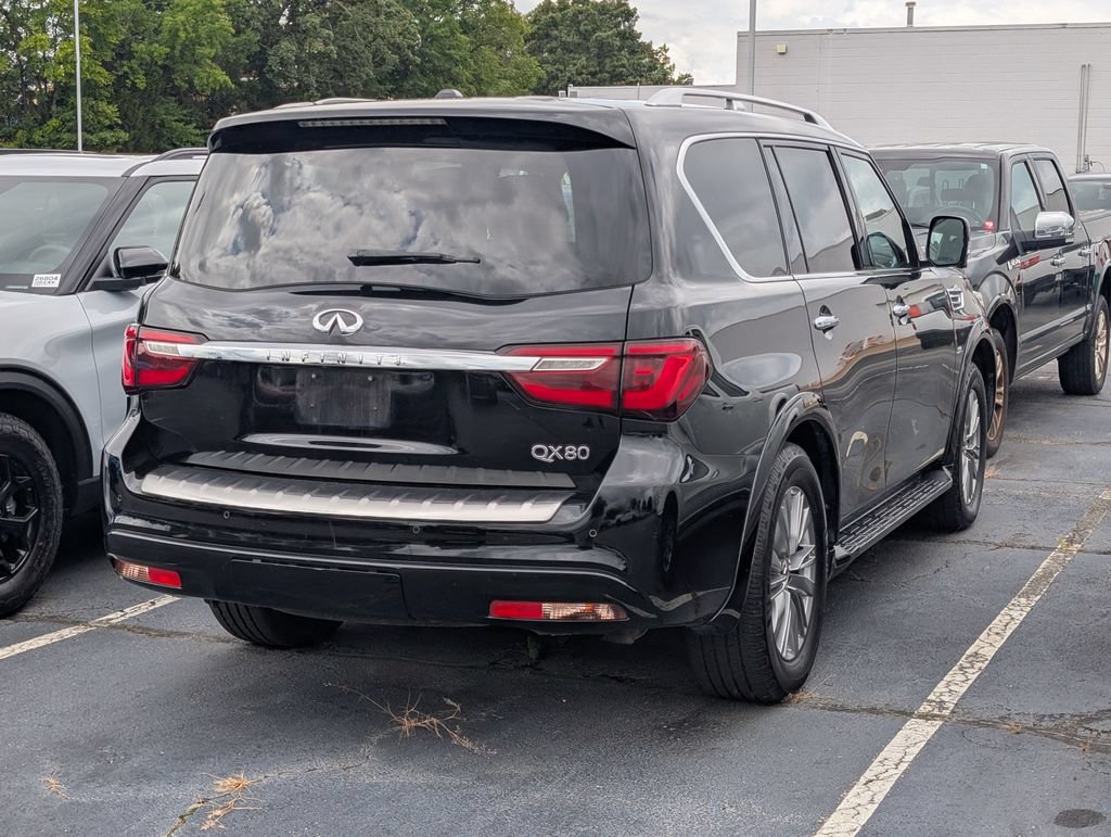 Used 2019 INFINITI QX80 Luxe AWD/4WD image 3