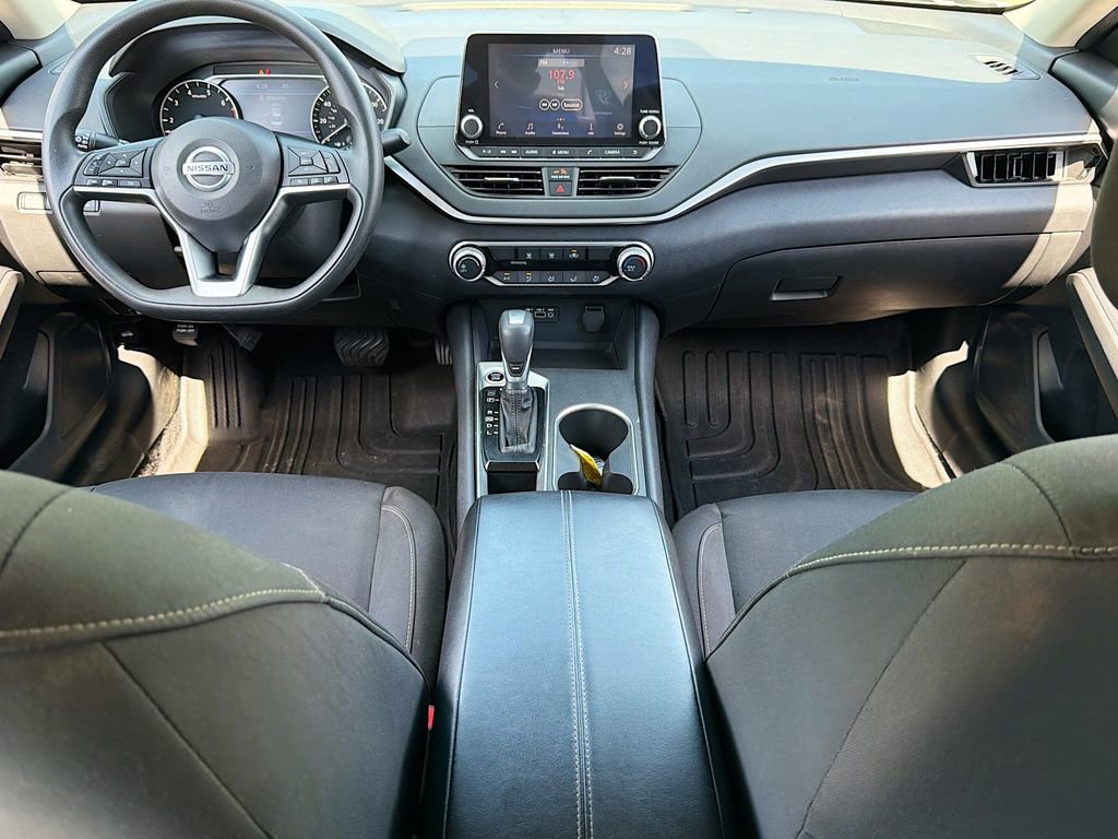 Used 2022 Nissan Altima 2.5 SV FWD image 32