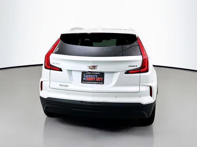 Used 2024 Cadillac XT4 Luxury w/ Cold Weather Package image 7