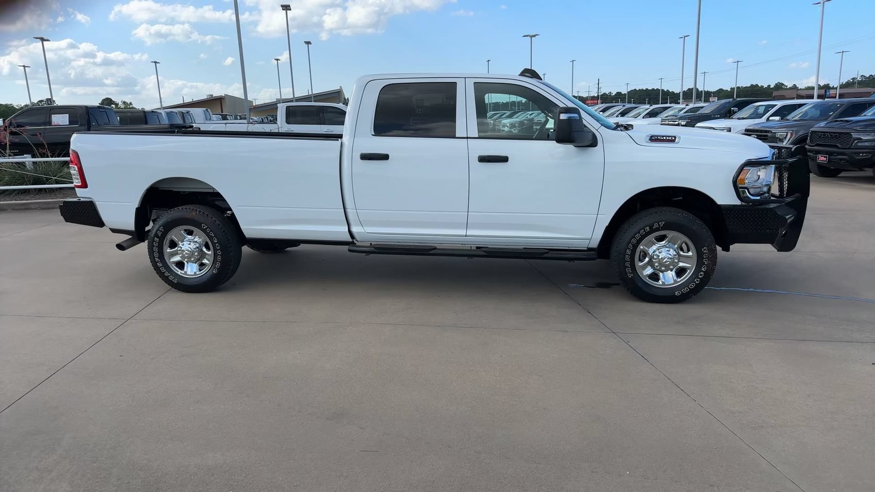 Used 2023 RAM 2500 Tradesman w/ Chrome Appearance Group AWD/4WD image 2