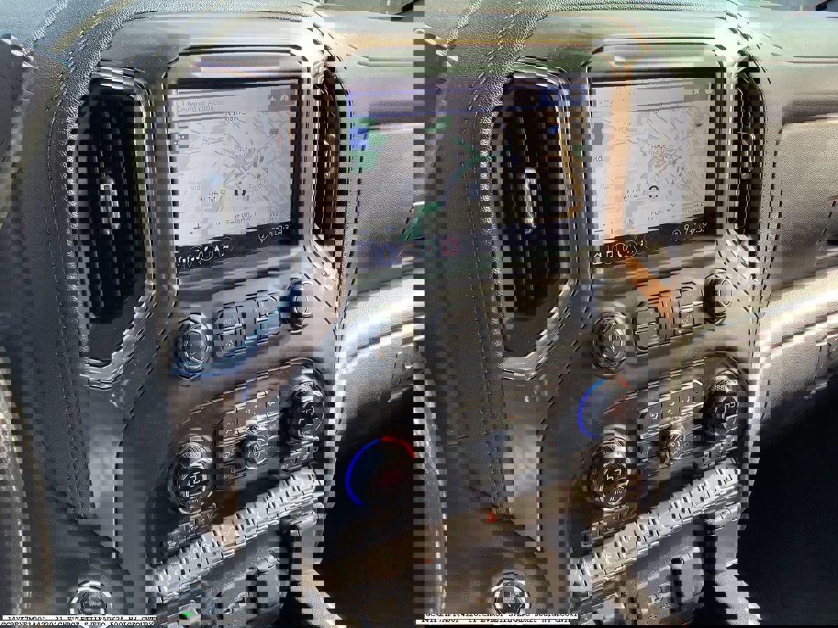 Used 2021 Chevrolet Silverado 2500 High Country w/ Z71 Off-Road Package image 8