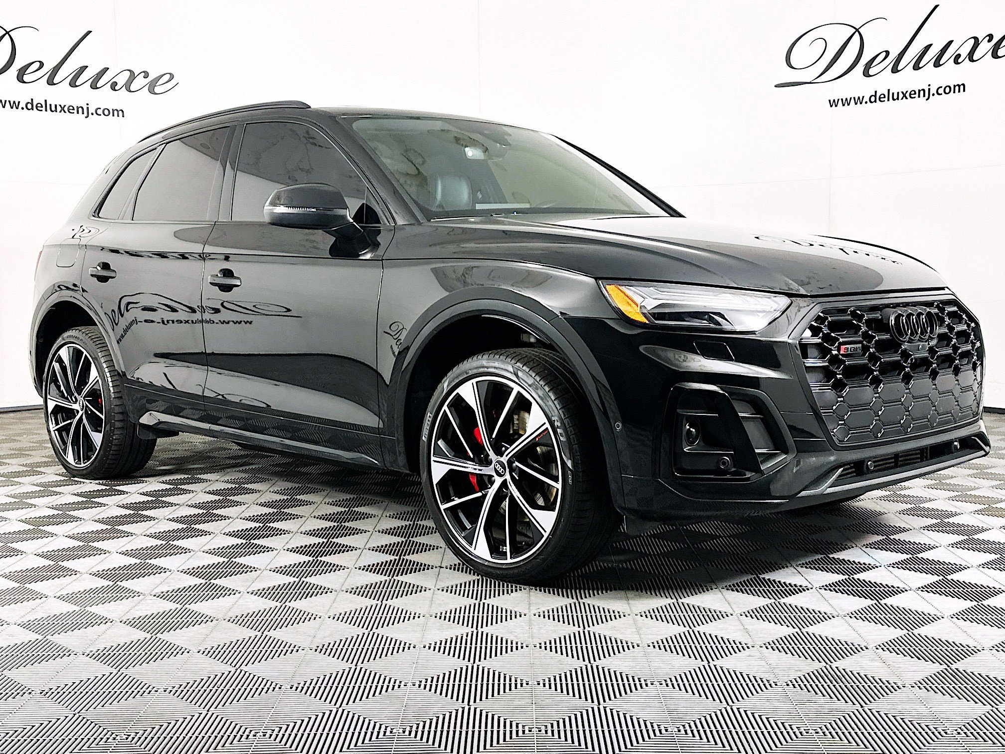Used 2023 Audi SQ5 Prestige w/ Prestige Package