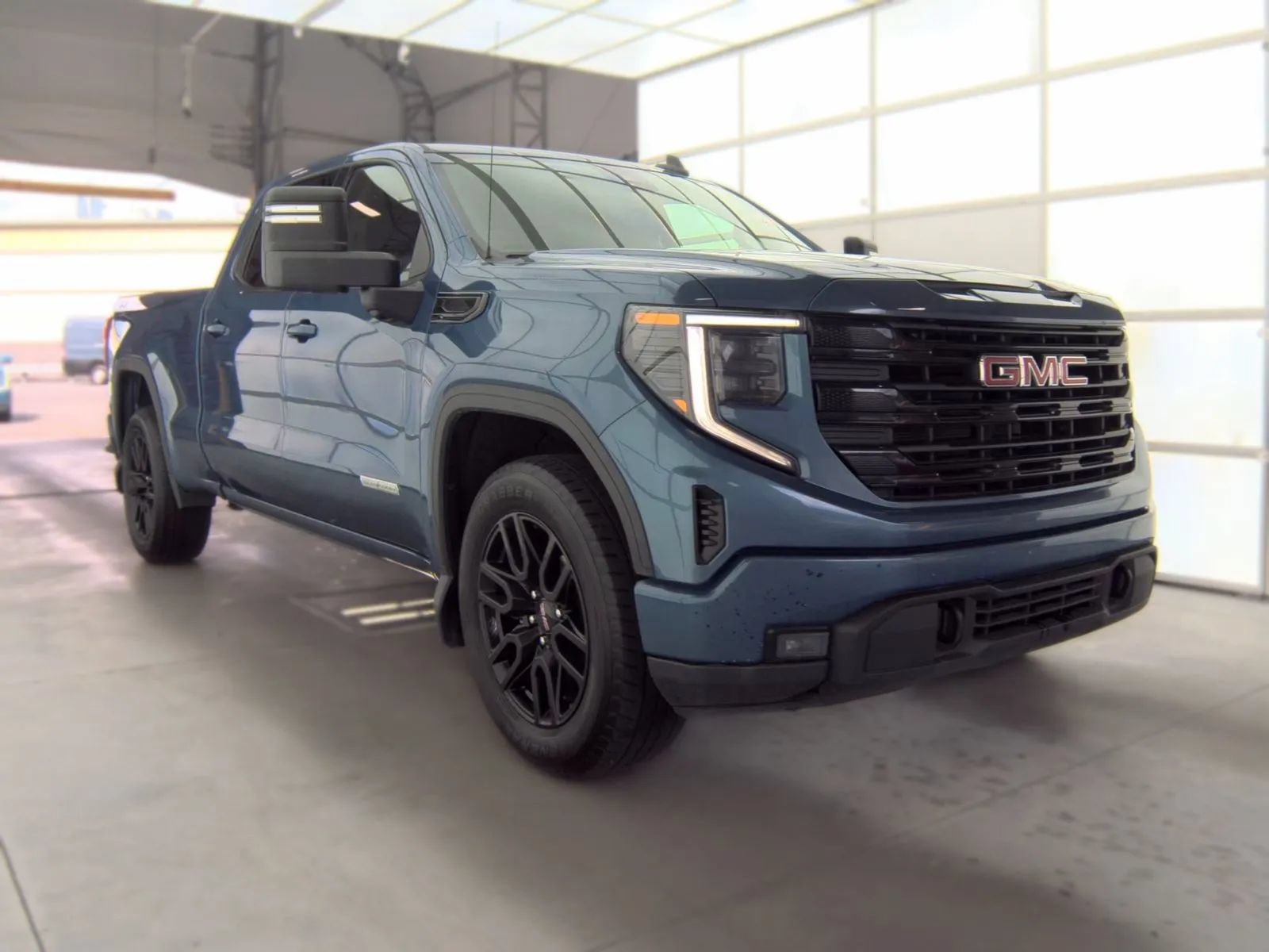 Used 2024 GMC Sierra 1500 Elevation AWD/4WD image 12