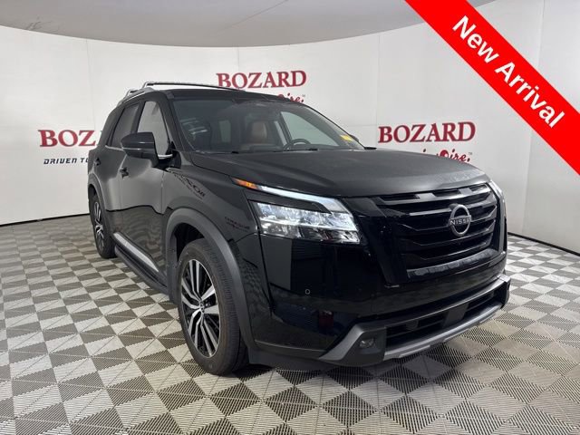 Used 2024 Nissan Pathfinder Platinum