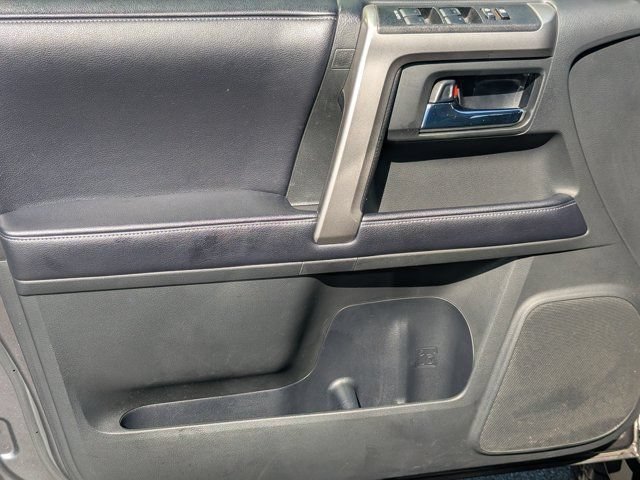 Used 2018 Toyota 4Runner SR5 RWD image 10
