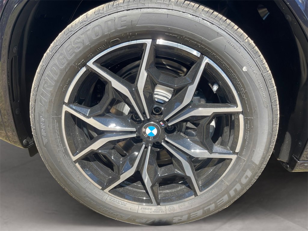 New 2025 BMW X4 xDrive30i w/ Premium Package image 14
