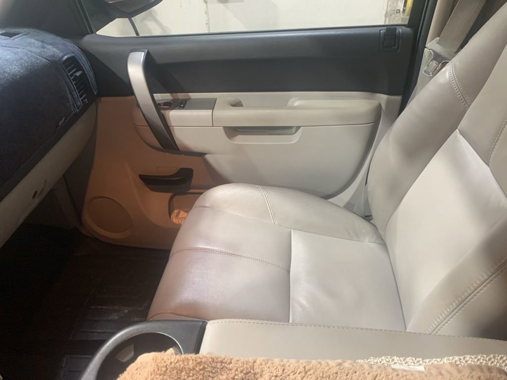 Used 2011 Chevrolet Silverado 1500 LT w/ All-Star Edition image 39